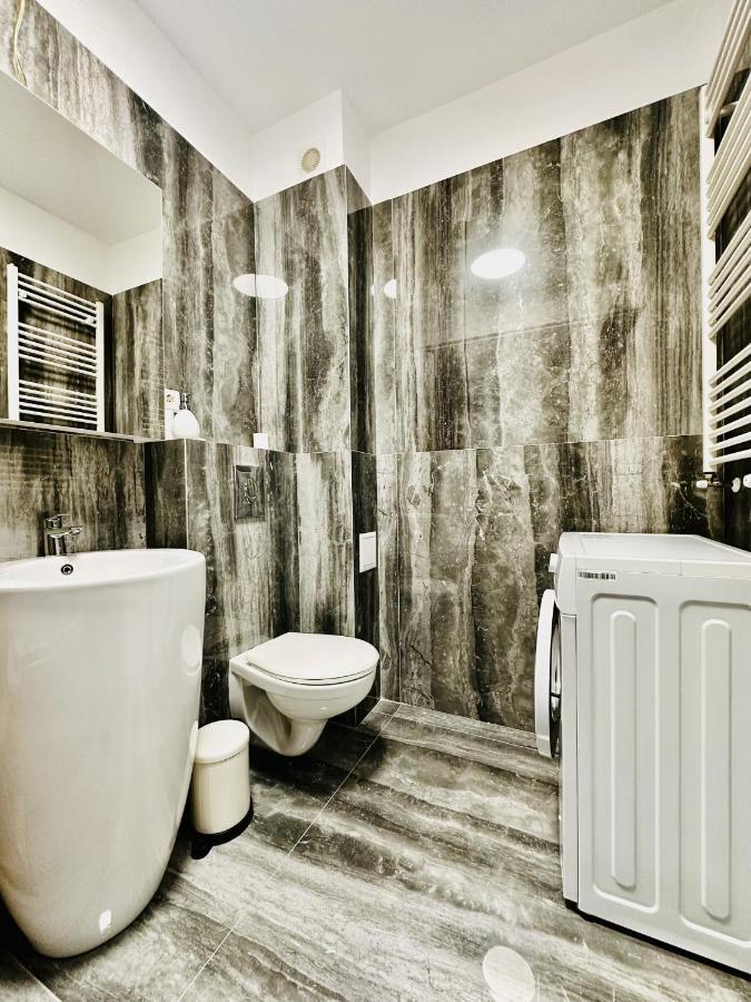 Rentforcomfort Sky Garden Studio Apartman Bukarest Kültér fotó