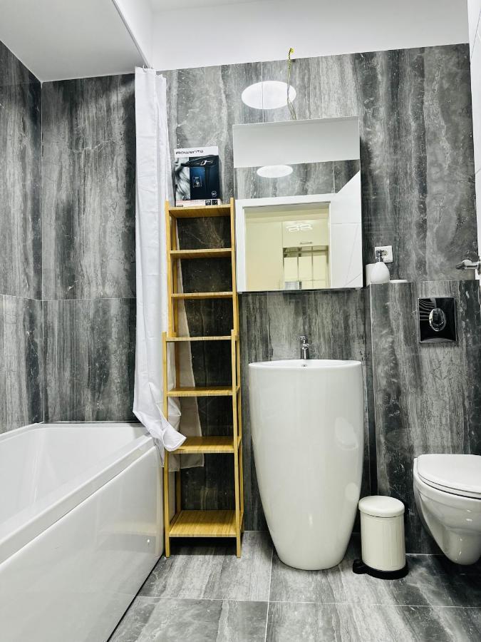 Rentforcomfort Sky Garden Studio Apartman Bukarest Kültér fotó